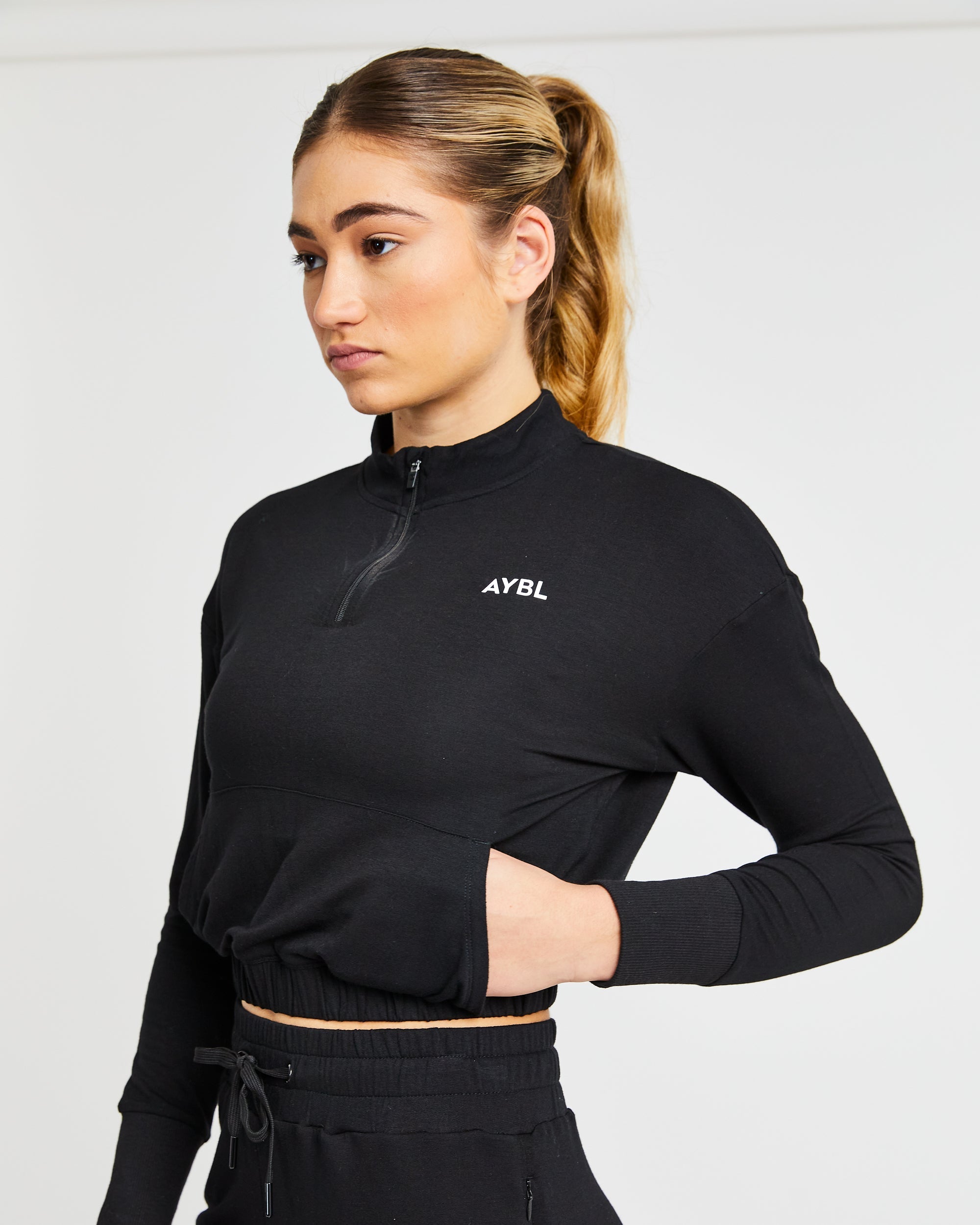 Studio 1/2 Zip Pullover - Black